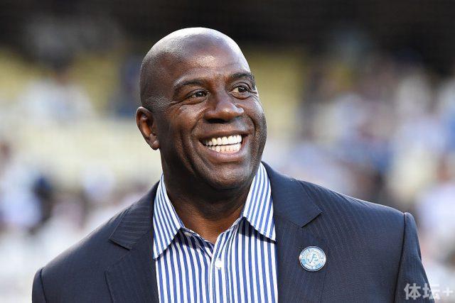 国际车队竞速成都天府绿道 赛事经济激活春日消费